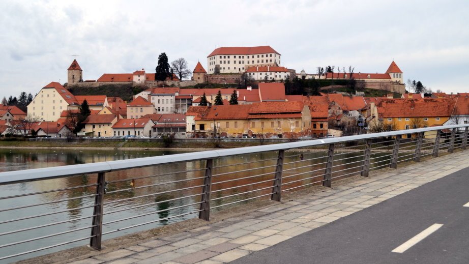 Look at the Ptuj from the small bridge (2)